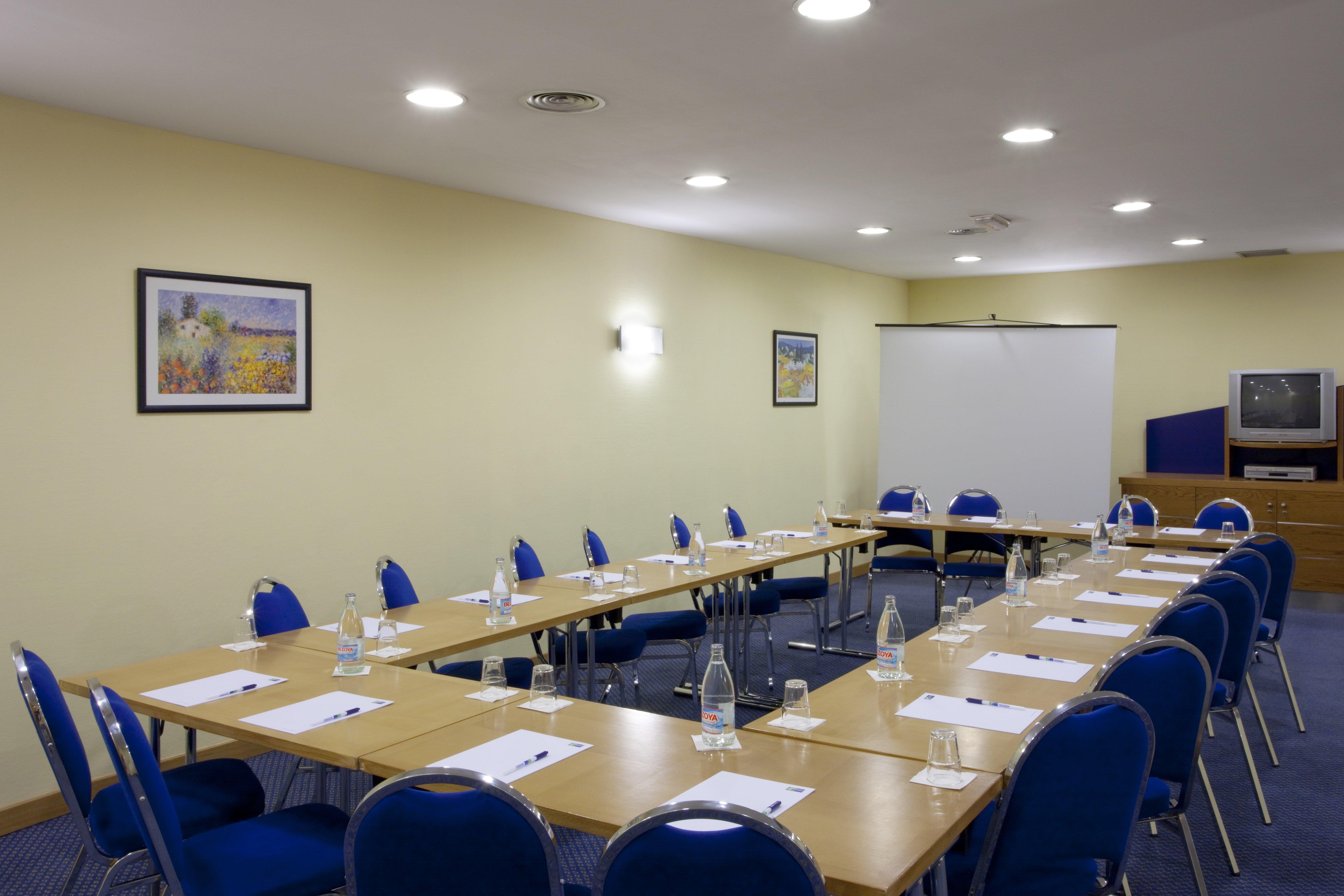 Holiday Inn Express San Sebastian De Los Reyes By Ihg Facilities photo