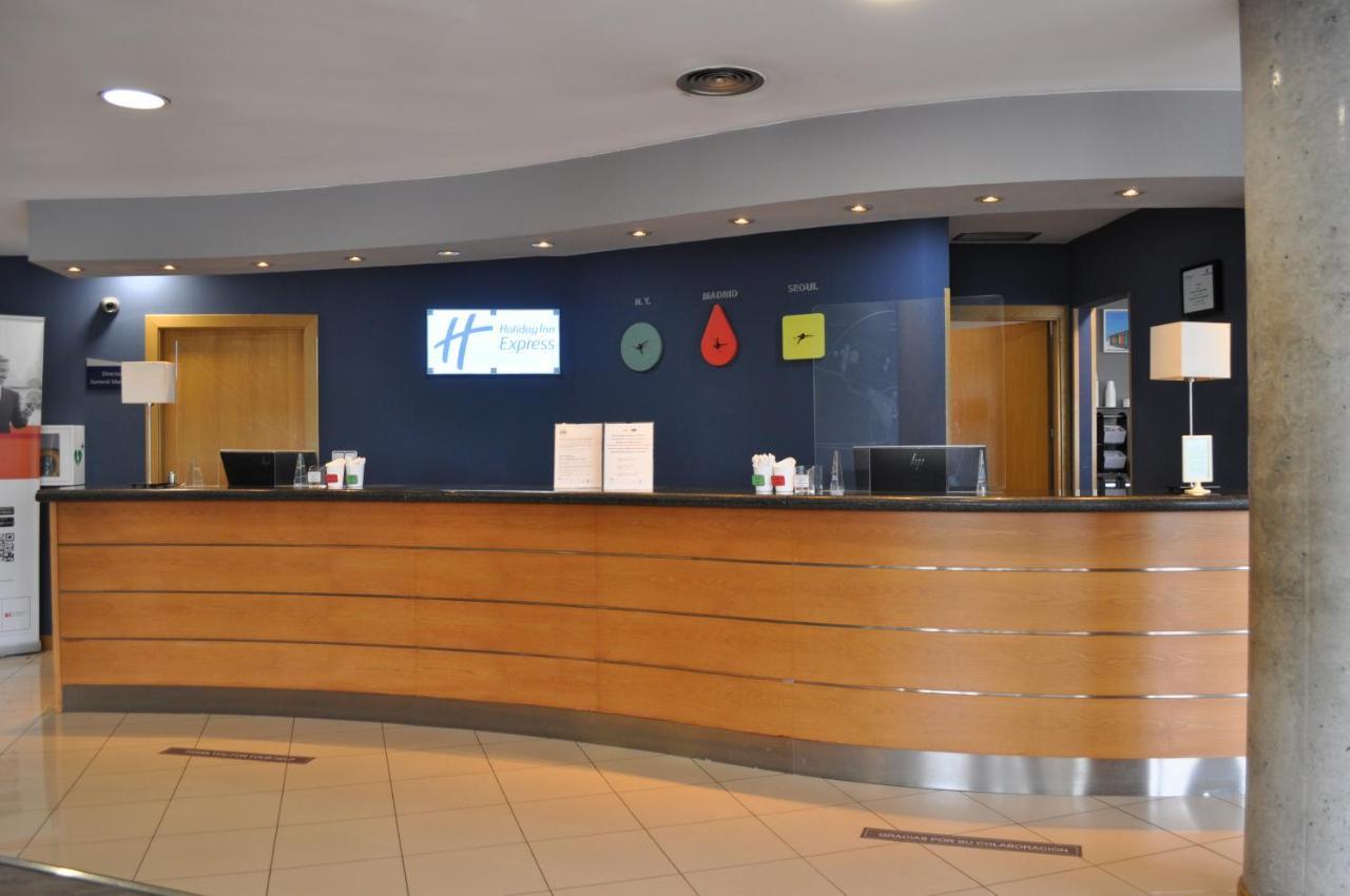 Holiday Inn Express San Sebastian De Los Reyes By Ihg Exterior photo