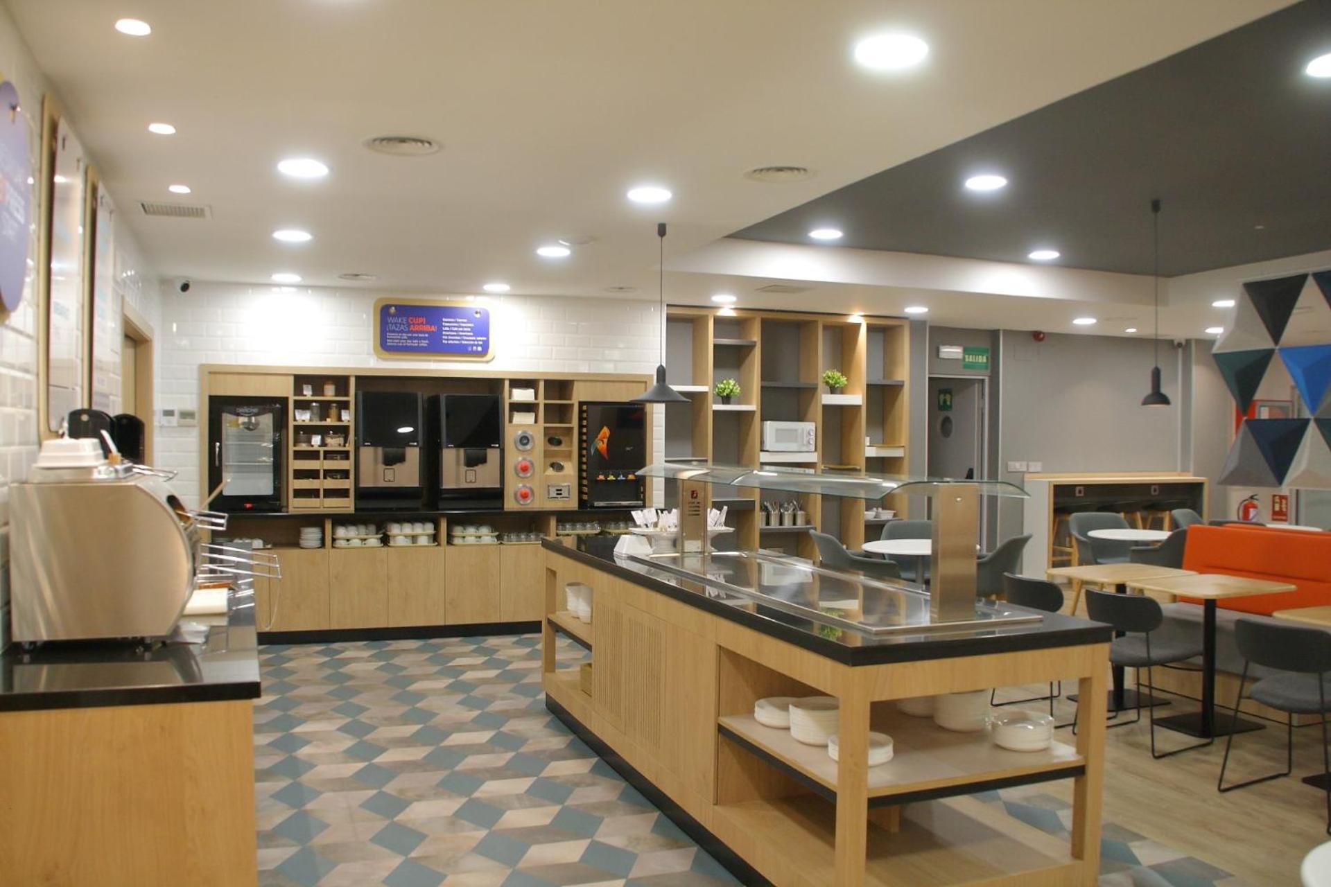 Holiday Inn Express San Sebastian De Los Reyes By Ihg Exterior photo