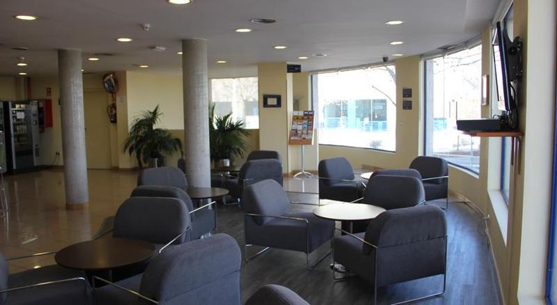 Holiday Inn Express San Sebastian De Los Reyes By Ihg Exterior photo